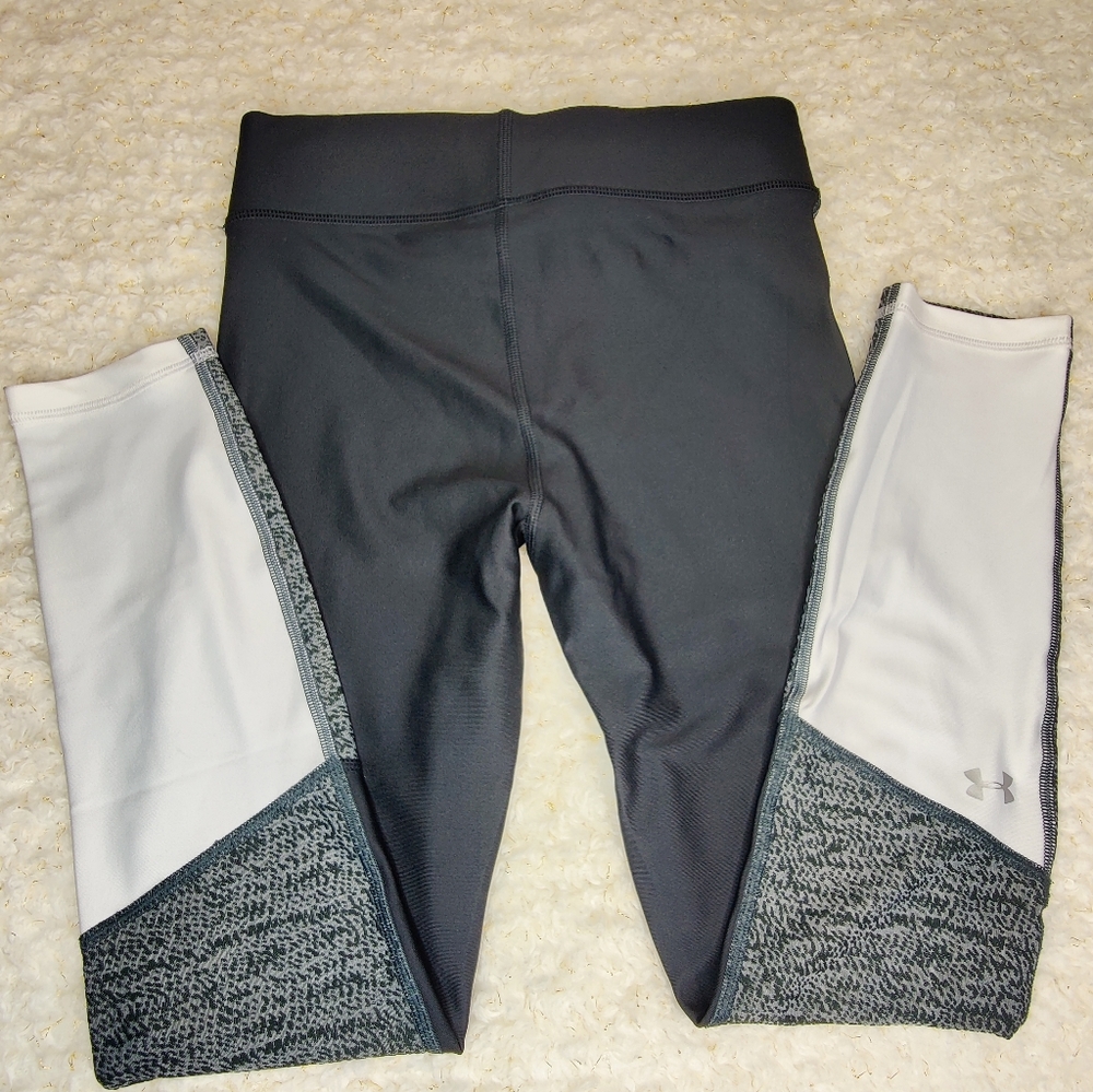 Under Armor Cropped Compression Leggings